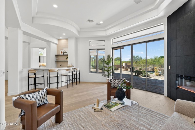 12-web-or-mls-63N 80th Way