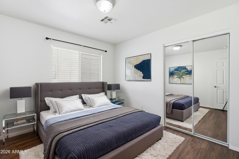 024_ListerPros - Bedroom - Modern - 1