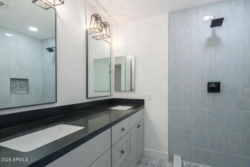 6B3FD39E-BCB9-48D0-8237-54CD33ADA24D