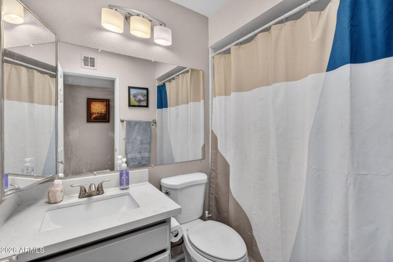 934 E BECKER Lane, Phoenix