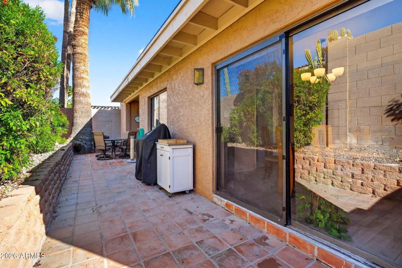 934 E BECKER Lane, Phoenix