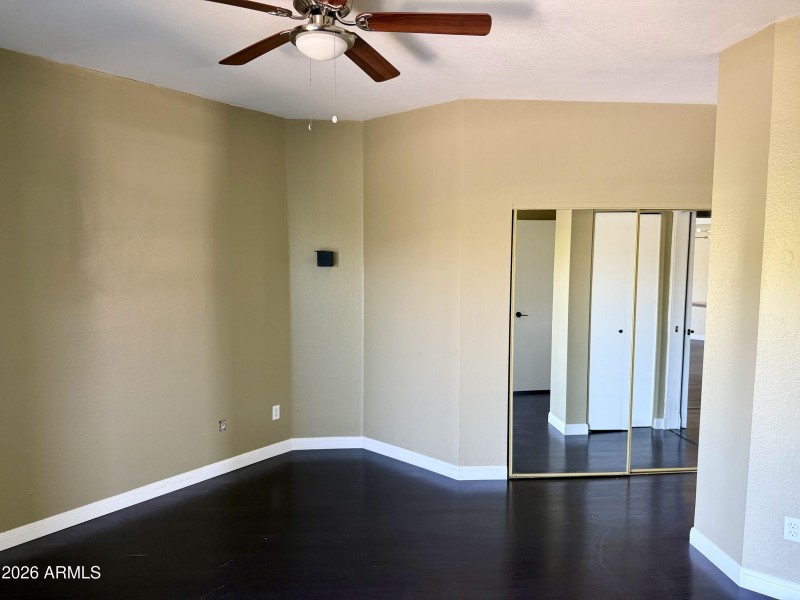 Main bedroom & closet