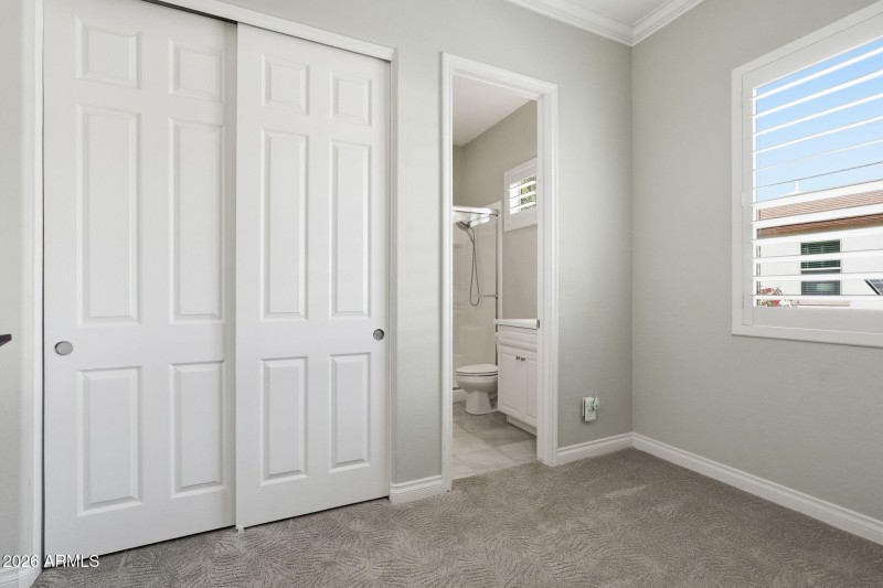 Guest Bedroom w/ En Suite