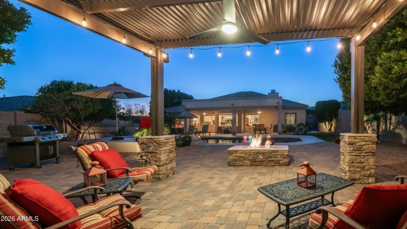 Stunning outdoor areas!