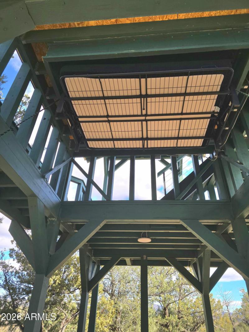 Treehs Storage for Outdoor Bed