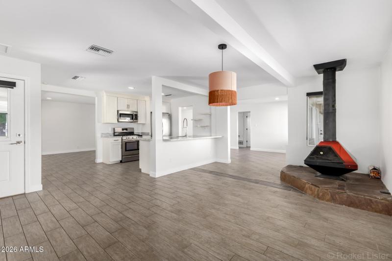 19 - Oak Breakfast Bar