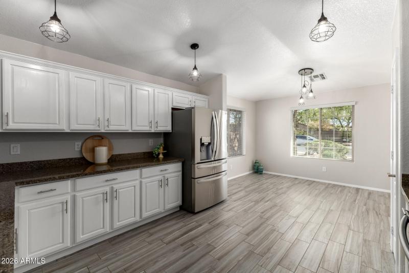 Kitchen/Breakfast Nook