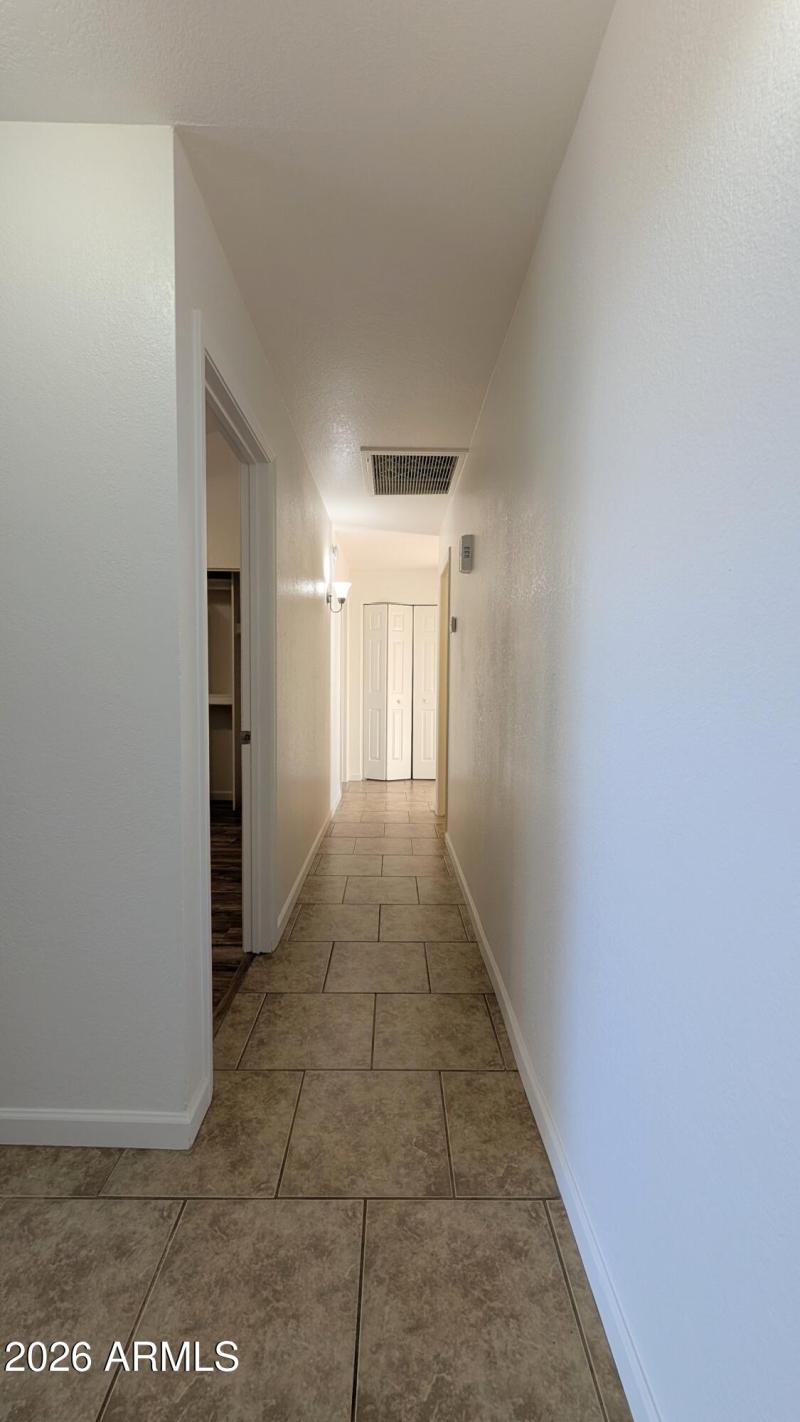 PXL_20260307_232801376.MP~2