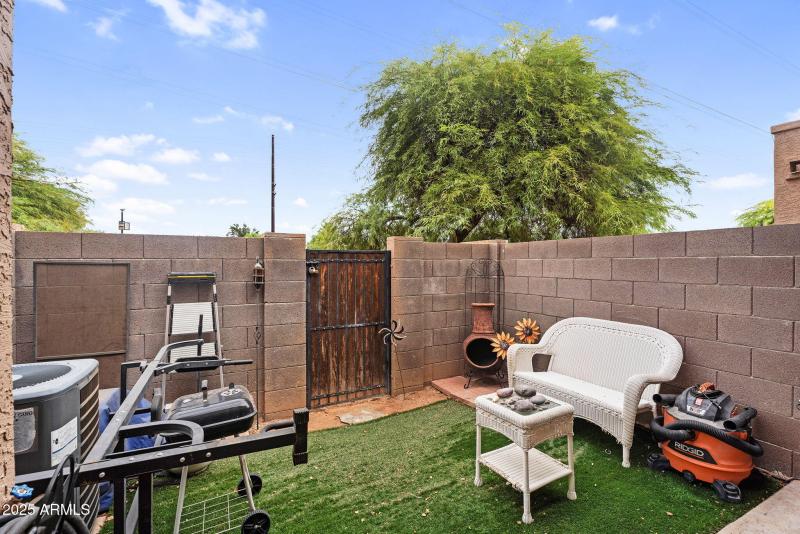 33-web-or-mls-3491 N Arizona #83 -29