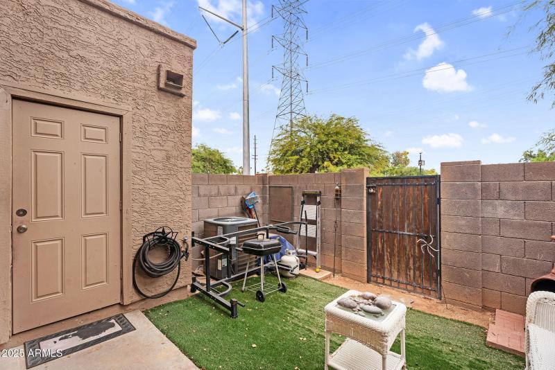 36-web-or-mls-3491 N Arizona #83 -30