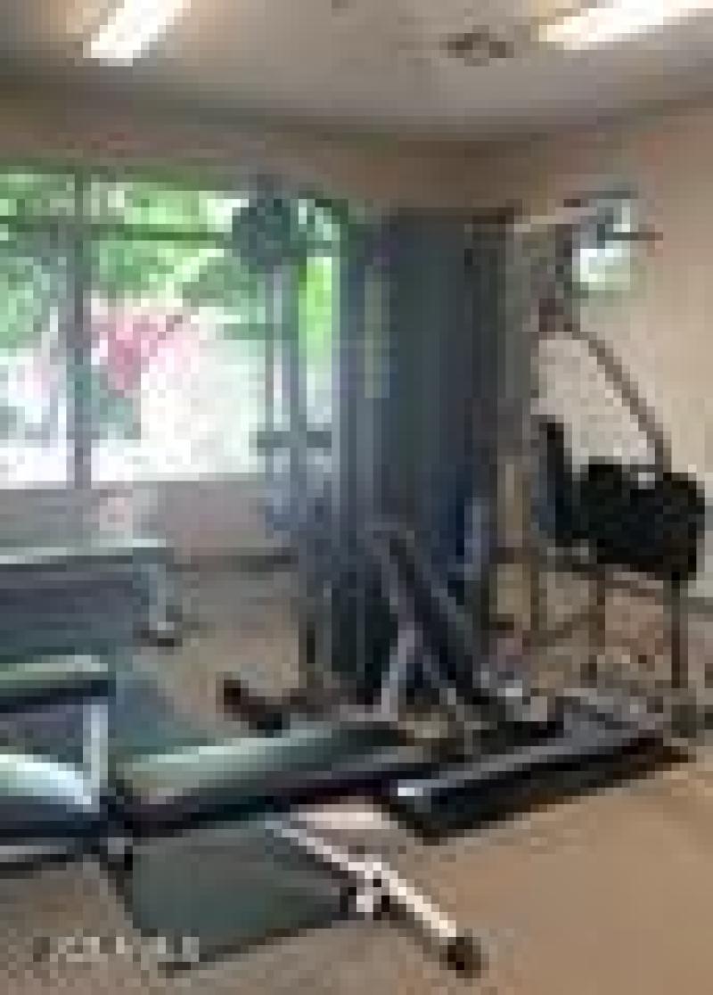 17MCachet-Gym2_jpg_thumb