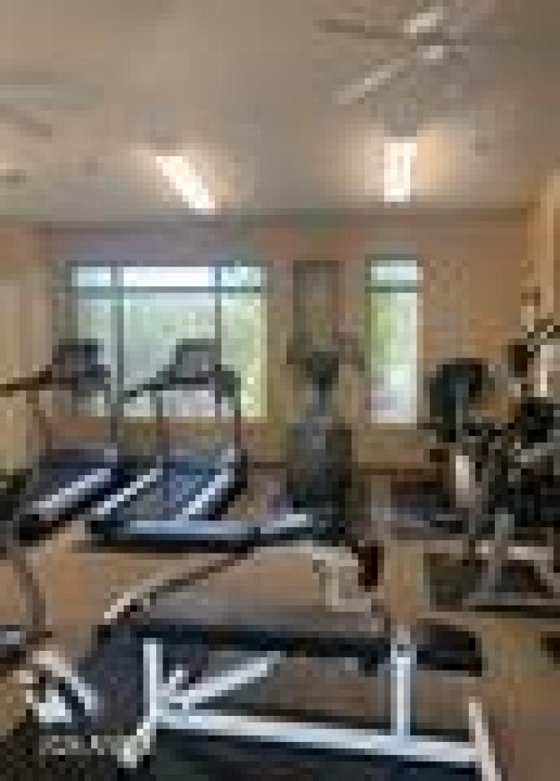 16MCachet-Gym1_jpg_thumb