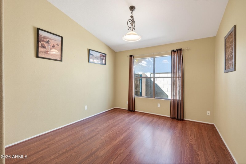 11_10014_N_Potter_Dr11_mls