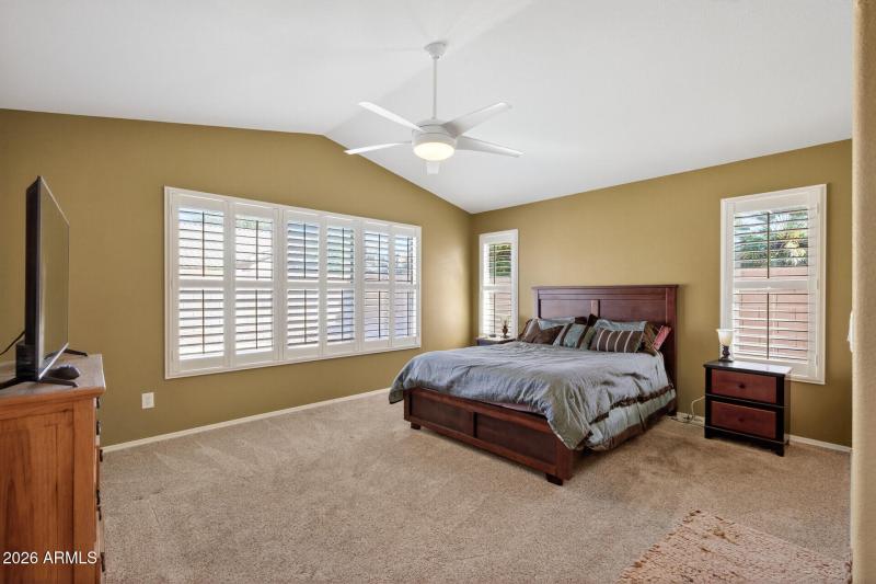 26_10014_N_Potter_Dr26_mls