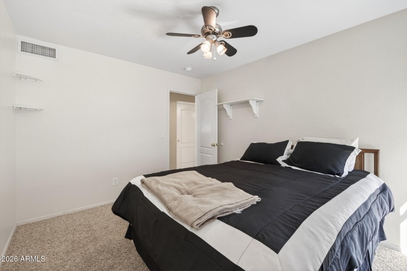 39_10014_N_Potter_Dr39_mls