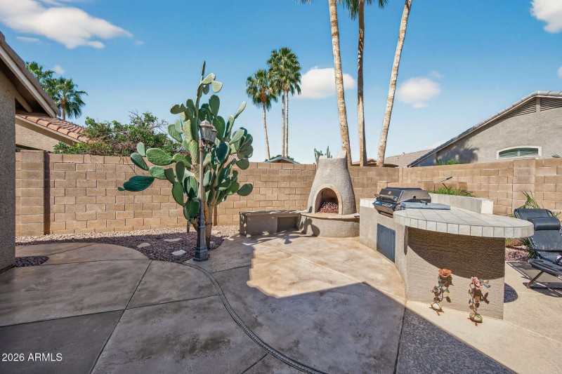 51_10014_N_Potter_Dr51_mls