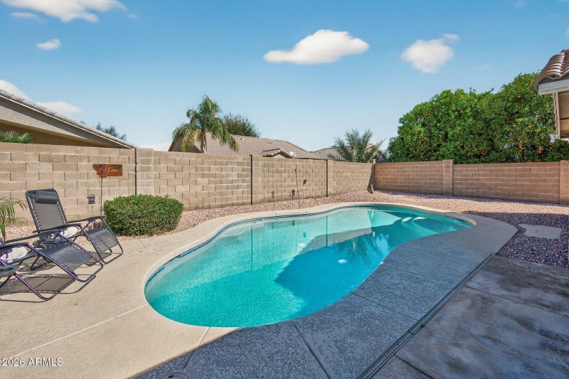 52_10014_N_Potter_Dr52_mls