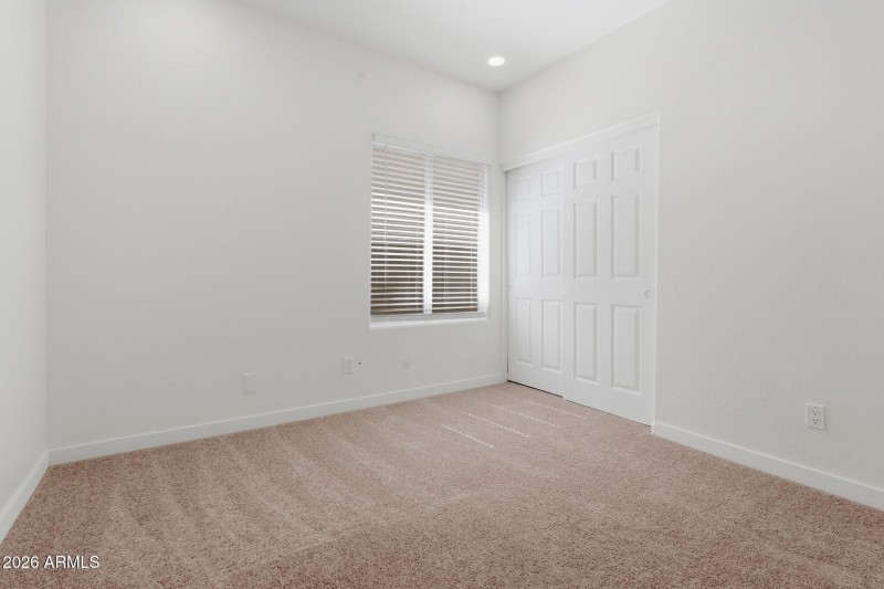 12-web-or-mls-17406 N 22nd St-12