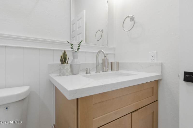 15-web-or-mls-17406 N 22nd St-15