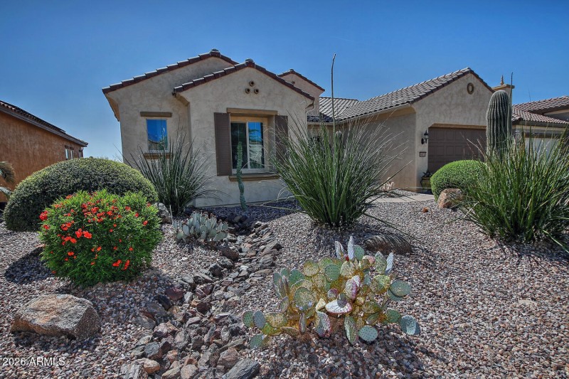 5871 W Cactus Wren Way-large-002-046-Bea
