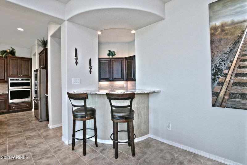 5871 W Cactus Wren Way-large-014-005-Wet