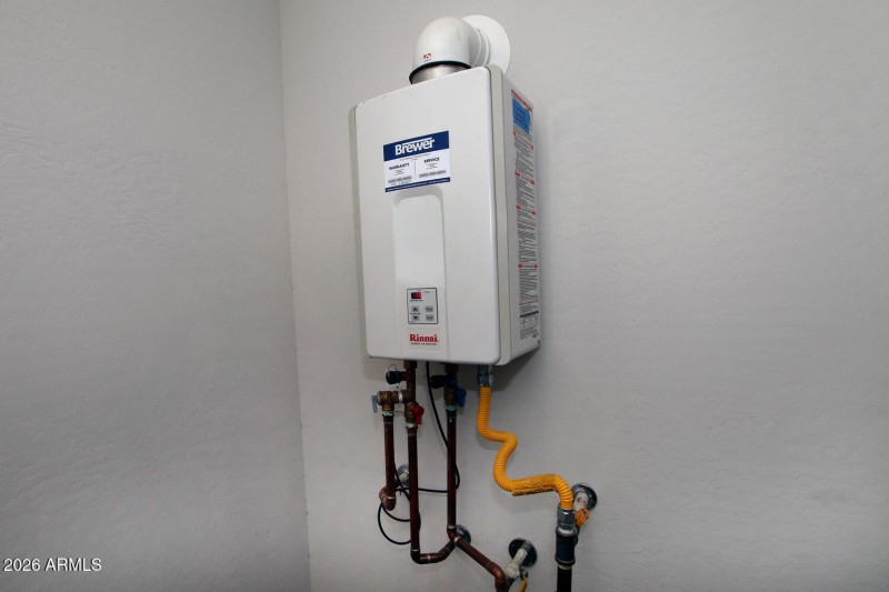 5871 W Cactus Wren Way-large-051-024-Tan