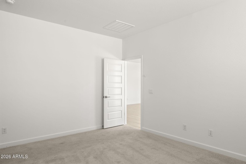 25-web-or-mls-6830-w-molly-ln