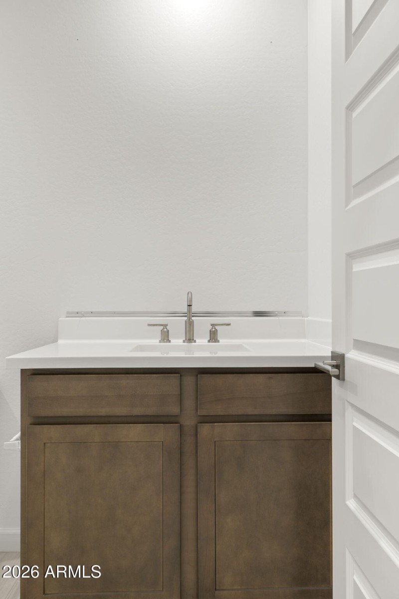 41-web-or-mls-6830-w-molly-ln