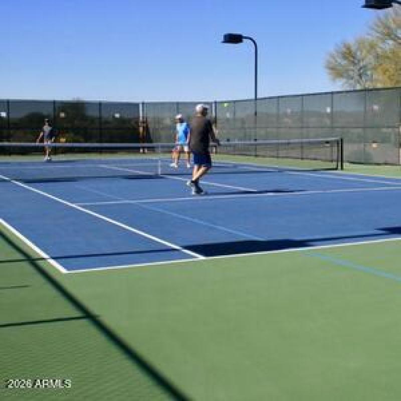tennis and pickle ball courts