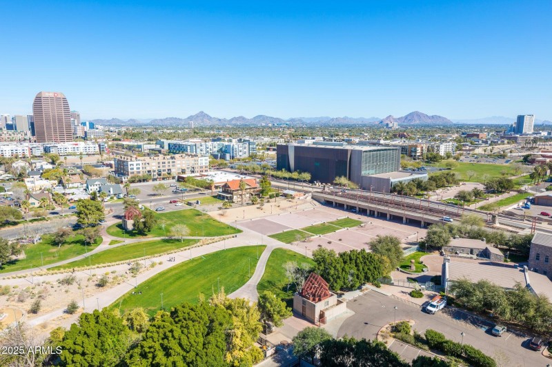 18-web-or-mls-7D3A9549