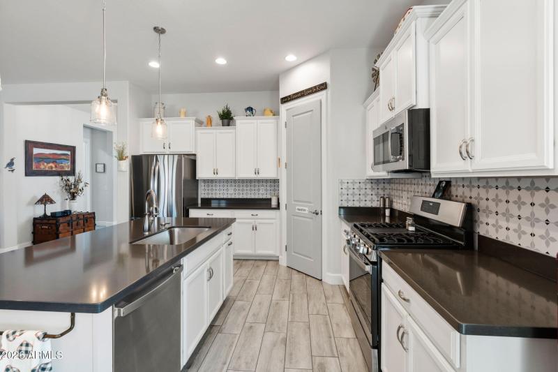 9-web-or-mls-09-Kitchen