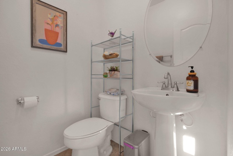 4261 Milky Way - 14Powder Bathroom