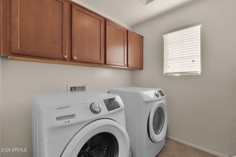 4261 Milky Way - 24Laundry