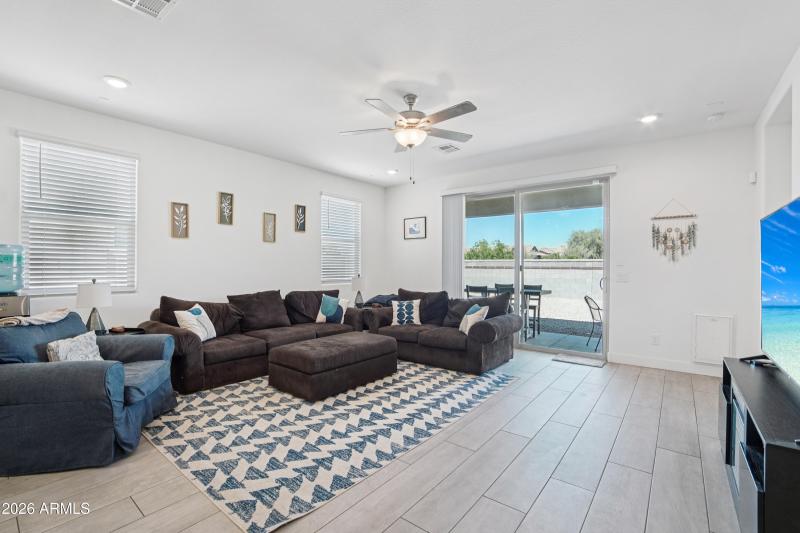 6-print-W Dahlia Dr-S1403-006