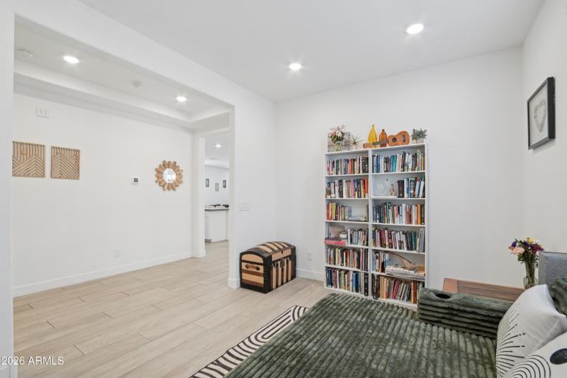 19-print-W Dahlia Dr-S1403-019