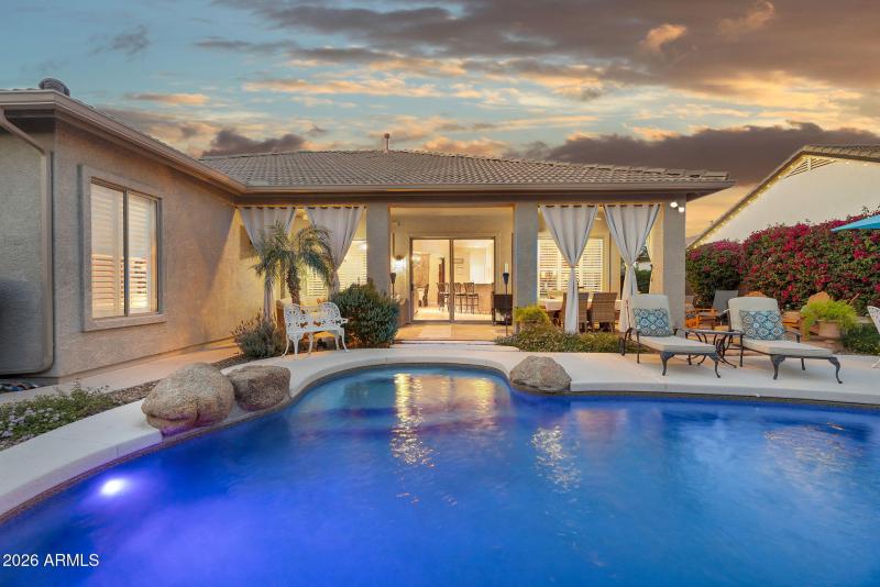 54-web-or-mls-4155 E Dubois-9