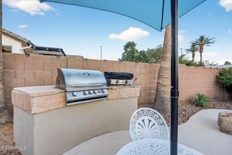 70-web-or-mls-67E Dubois Ave