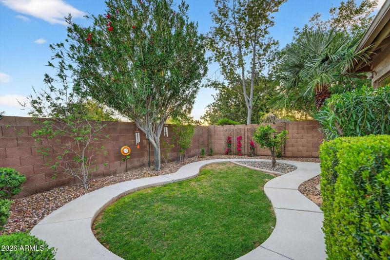 71-web-or-mls-54E Dubois Ave