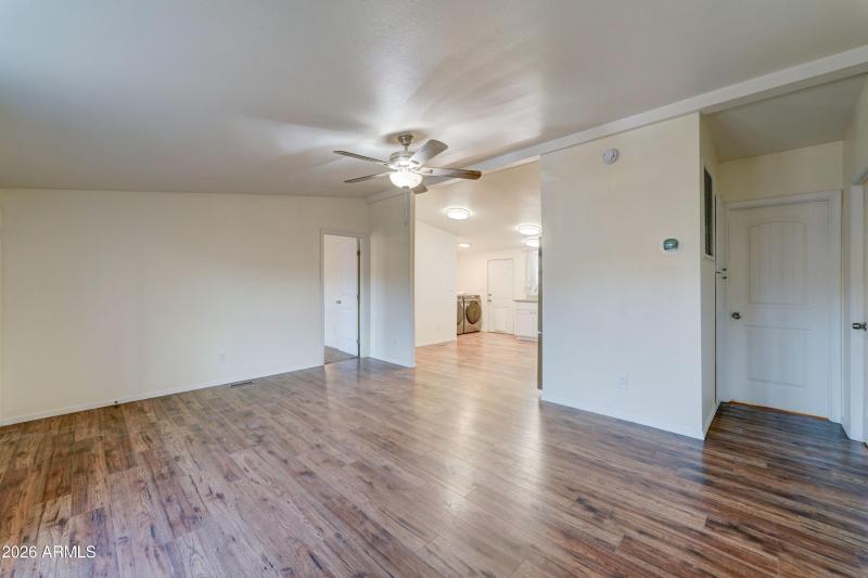 649 W Kaniksu Street-8