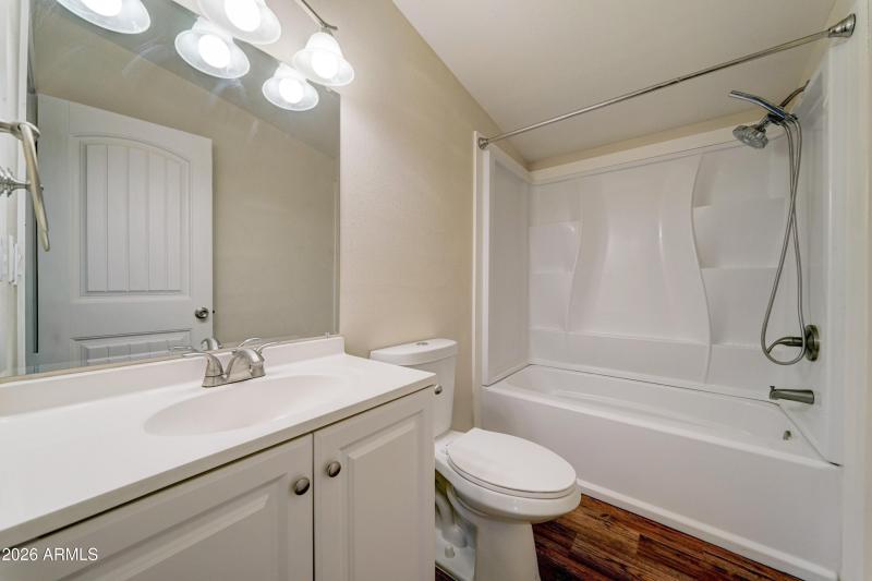 649 W Kaniksu Street-24