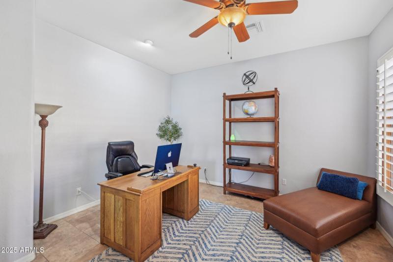 25-web-or-mls-N Cloverfield Cir-025