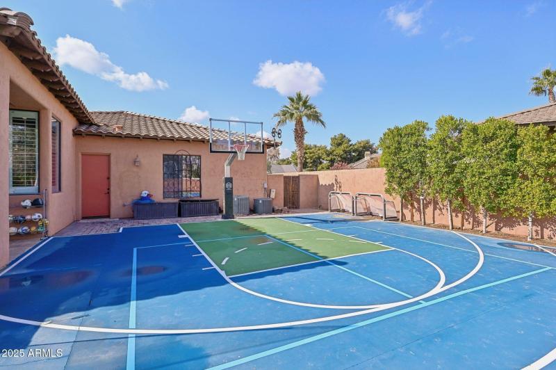 50-web-or-mls-N Cloverfield Cir-050