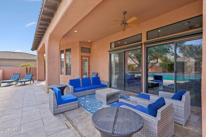 43-web-or-mls-N Cloverfield Cir-043