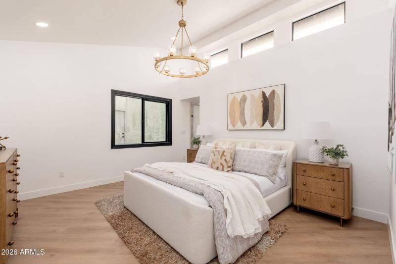 1926 E Augusta Ave - 29