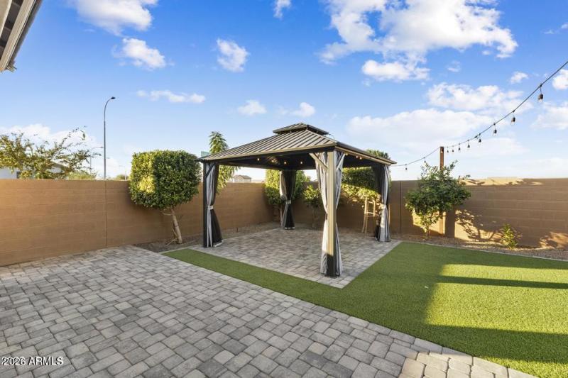 20251114073847240896000000-o