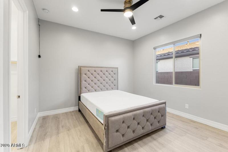 20251114073755044939000000-o