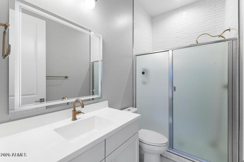 20251114073809275385000000-o