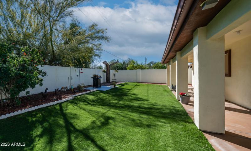 637 S Copper Dr Exterior Photos-11