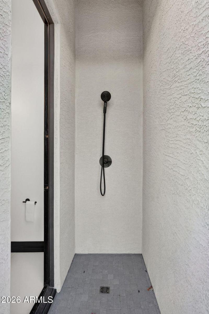 Outdoor Shower & Pool Bath