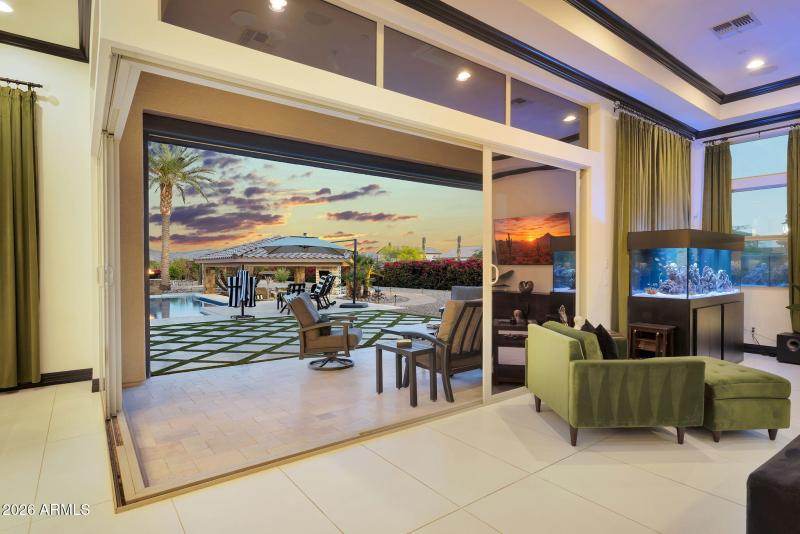 Corner Slider to Pool